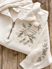 Women's Ice Skates & Knitwear Snowy Winter Cozy Elements Print Zip Up Sweatshirt
